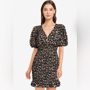 Abercrombie ditzy floral dress XS Tall Smocked bottom Puff sleeve Vneck